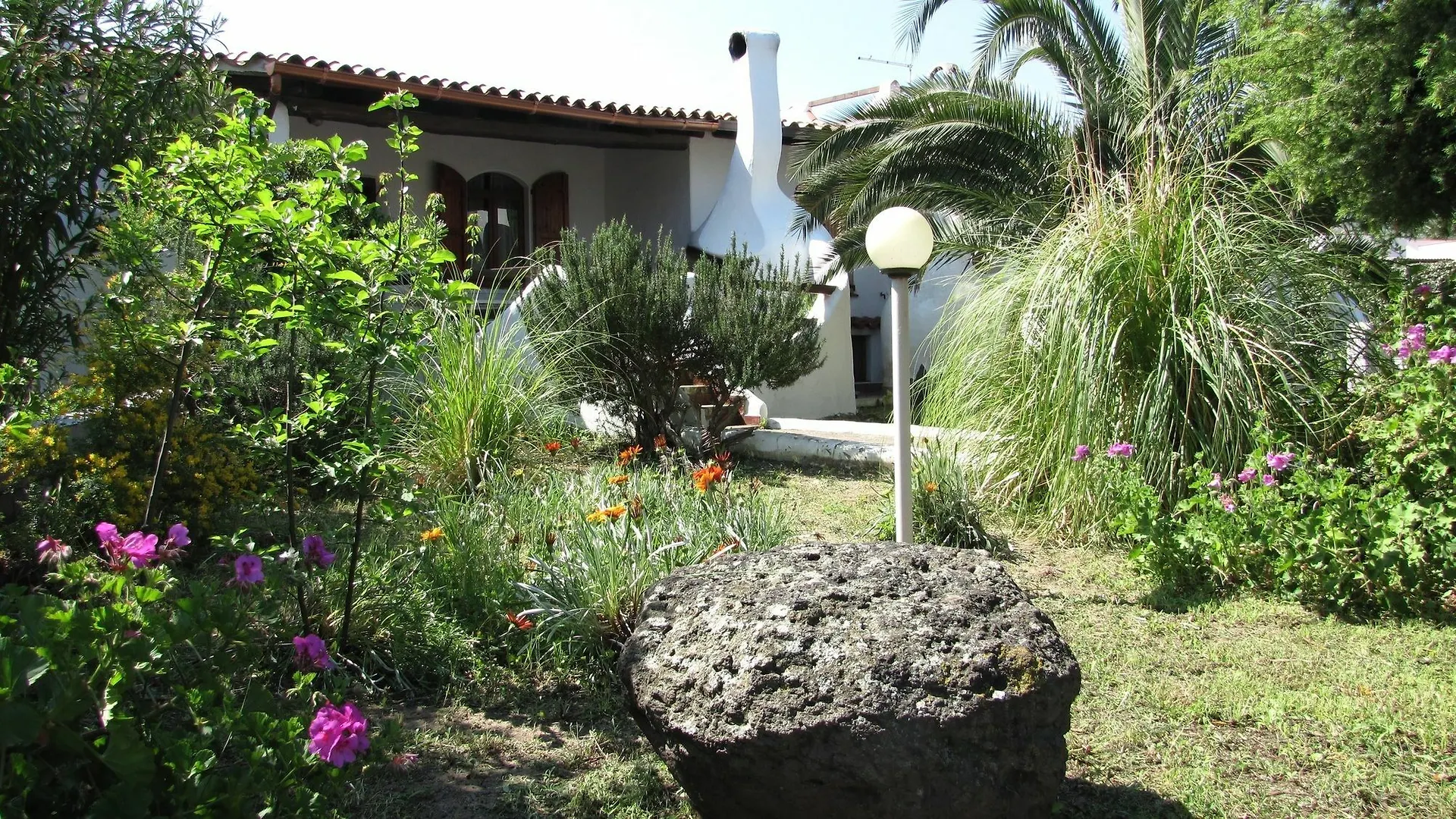 Unique Stone House In North Sardinia With Garden And Sea Views, 400M F Apartment Valledoria
